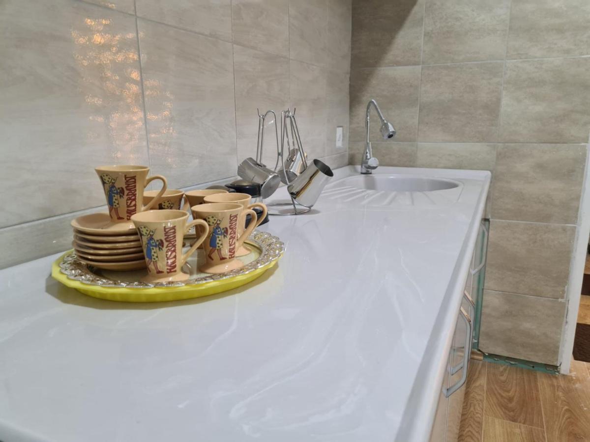 Apartmani Mladenovic Kijevo Екстериор снимка