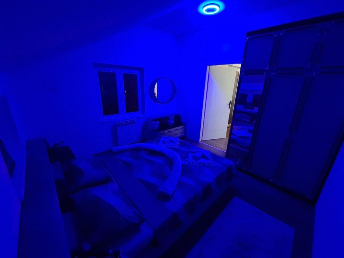 Apartmani Mladenovic Kijevo Екстериор снимка