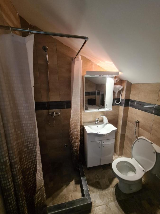 Apartmani Mladenovic Kijevo Екстериор снимка